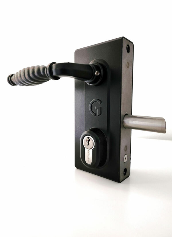 BLD2 gate lock with traditional handle design